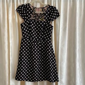 Polka dot dress with pockets